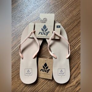 Reef Women's Cushion Ginger Flip Flop Sandals Slim Peach Size 8 NWT